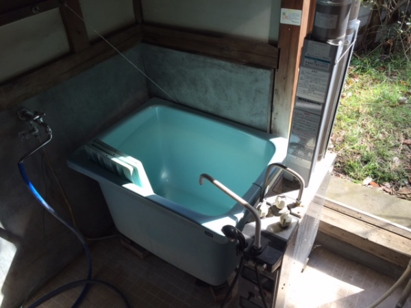 風呂釜 浴槽 ガス湯沸かし器の撤去処分 横浜市磯子区