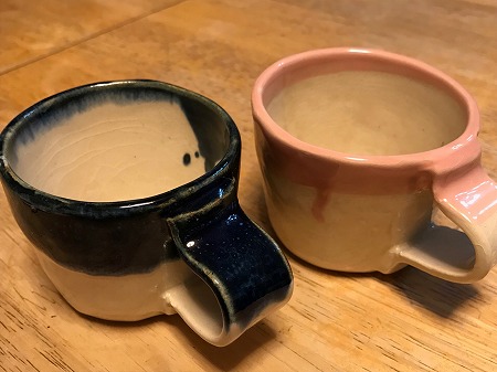 お茶のお礼にご自分で焼かれたコーヒーカップをプレゼントで頂きました！趣味ではなく、もはや陶芸家です。1