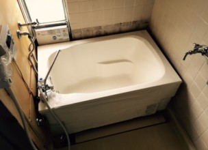 【UR】神奈川県秦野市くずは台団地【バランス釜→ホールインワン風呂釜への交換工事のご依頼】
