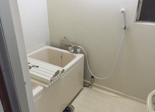 【公務員住宅ご入居時】広い浴槽＆風呂釜の新規設置工事【横須賀市追浜本町】