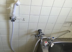 【UR分譲住宅】壁貫通型給湯器の交換工事