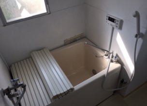 リモコン式のお風呂の新規設置工事　【秦野市入船町の団地】　