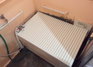 【都営住宅のお風呂のリフォーム】バランス釜からカベピタ給湯器への交換工事【東京都調布市】