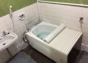 【竹山団地のお風呂の交換】バランス釜からホールインワン給湯器へのリフォーム工事【横浜市緑区】