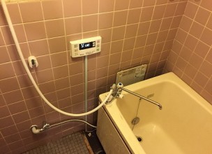 【日立WF-801K交換】壁貫通型給湯器のお取替え工事【横浜市青葉区】