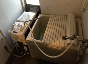 風呂釜＆ポリ浴槽セットのお取替え工事【綾瀬市寺尾中】