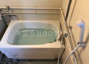 バランス式風呂釜を壁貫通型給湯器へリフォームする工事【都営住宅 in 府中市】