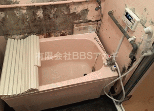 バランス釜からピンクの浴槽へ大変身！【都営住宅 in 東京都江東区】