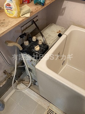 県営住宅にてお風呂の機械（ガスター SR-D）を交換する工事を行いました。【横須賀市】
