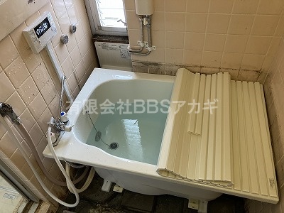 県営住宅にて、壁貫通型給湯器＆浴槽セットの交換工事を行いました。【県営住宅 in 横浜市緑区】
