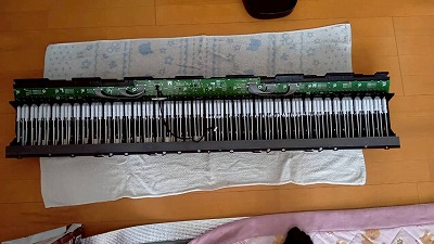 鍵盤の裏側